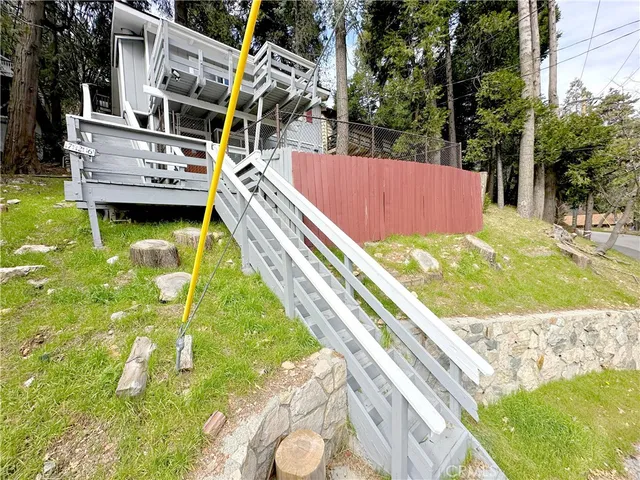 $375,000 | 726 Golden Drive, Lake Arrowhead, CA 92352