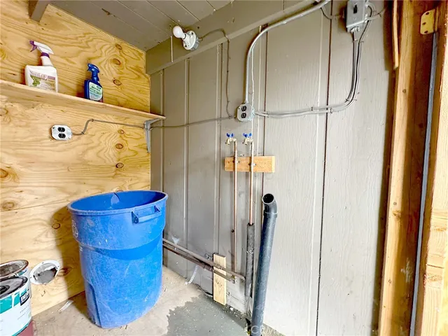 $375,000 | 726 Golden Drive, Lake Arrowhead, CA 92352