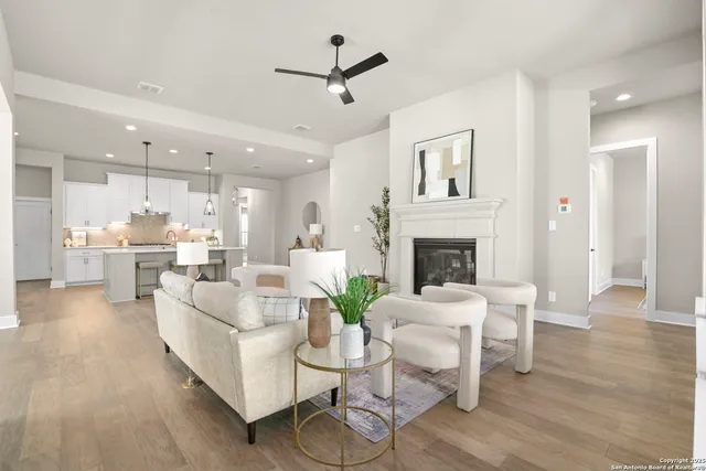 $699,900 | 204 Dulce Vista, Boerne, TX 78006