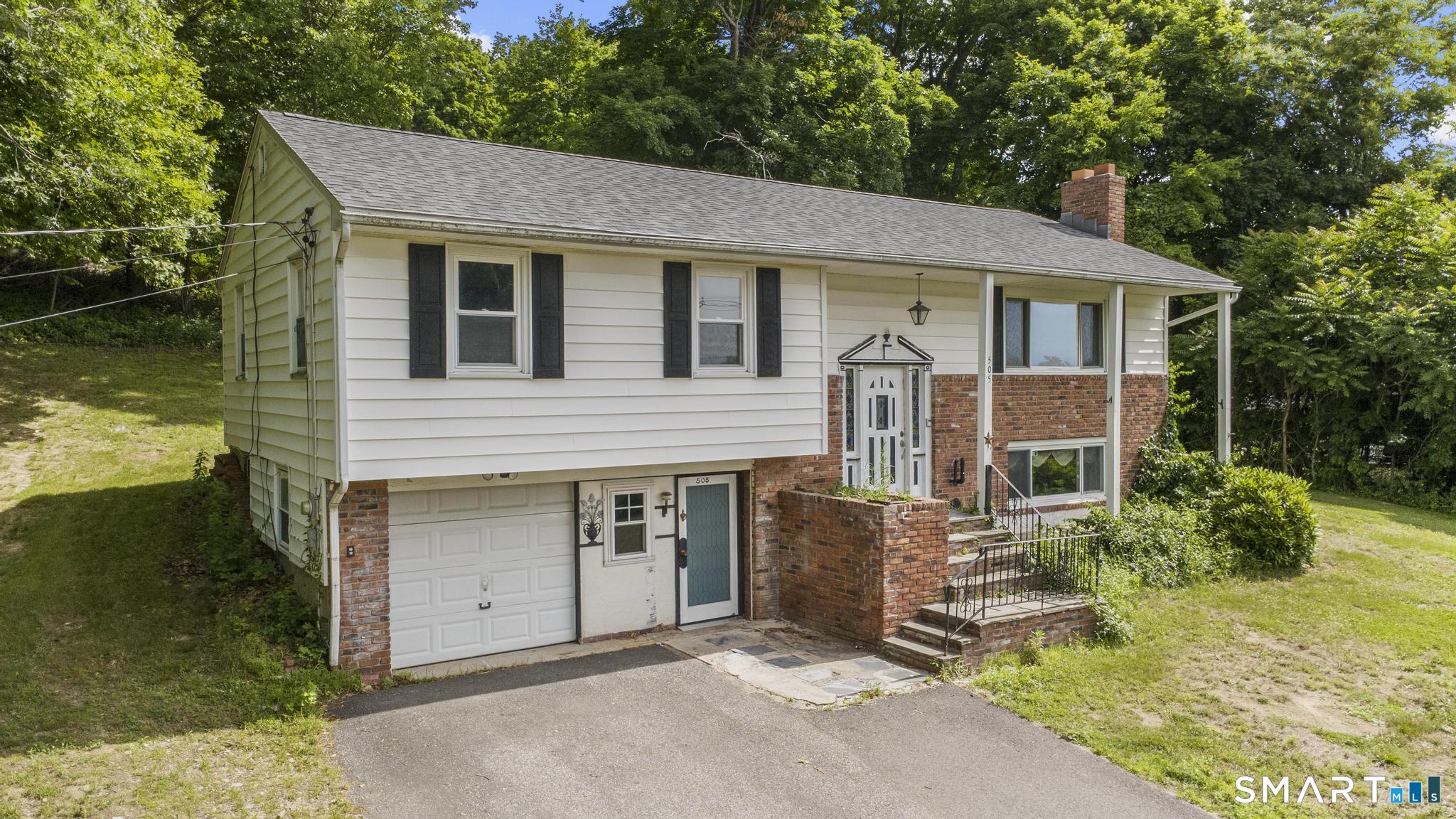 505 Horton Hill Road Naugatuck, CT 06770 - Photo 2 of 27