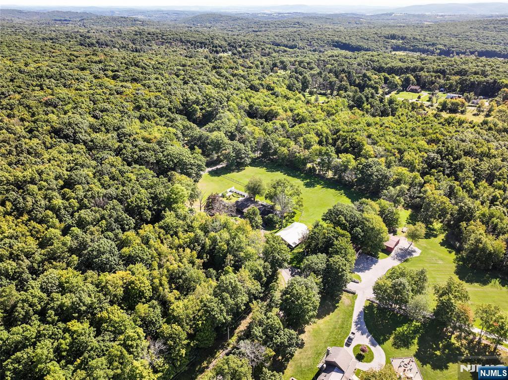 76 Glen Road Wantage, NJ 07461 - Photo 49 of 50 Gallery Image 49