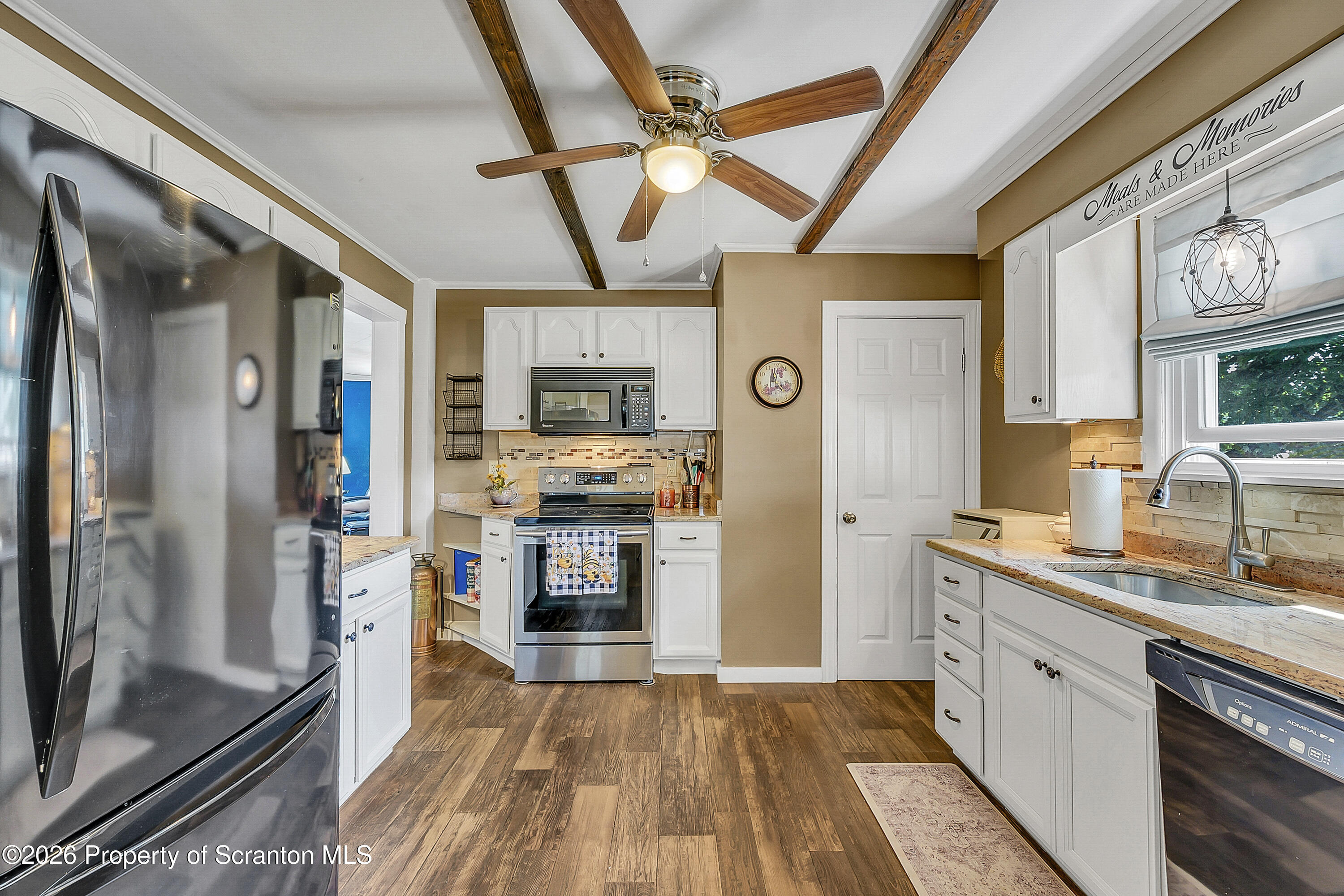 510 Roth Street Moosic, PA 18507 - Photo 35 of 49 Kitchen