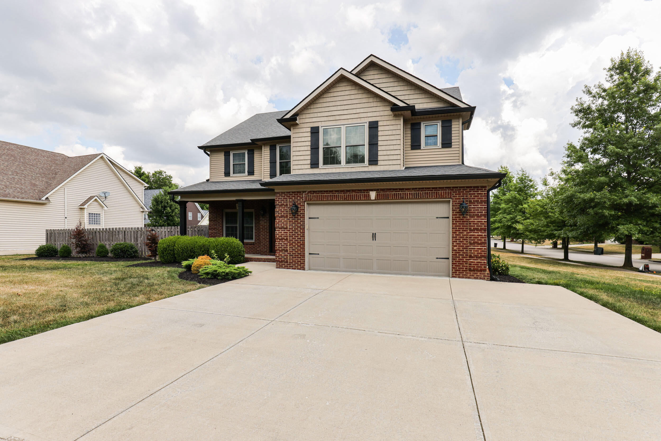 817 Flint Ridge Versailles, KY 40383 - Photo 4 of 49 LREP4751