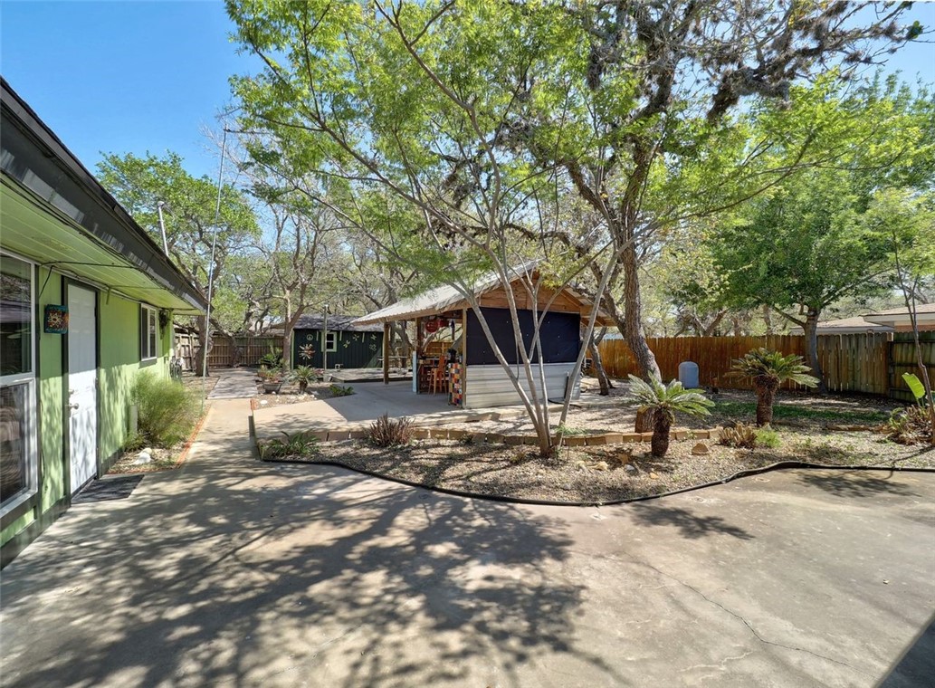 202 Sunset Ingleside, TX 78362 - Photo 28 of 40 a view of a house with backyard