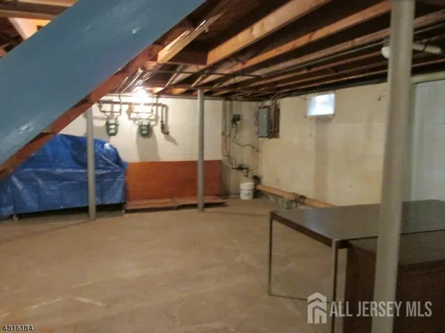 $2,000 | 1818 West 4th Street, Dunellen, NJ 08812