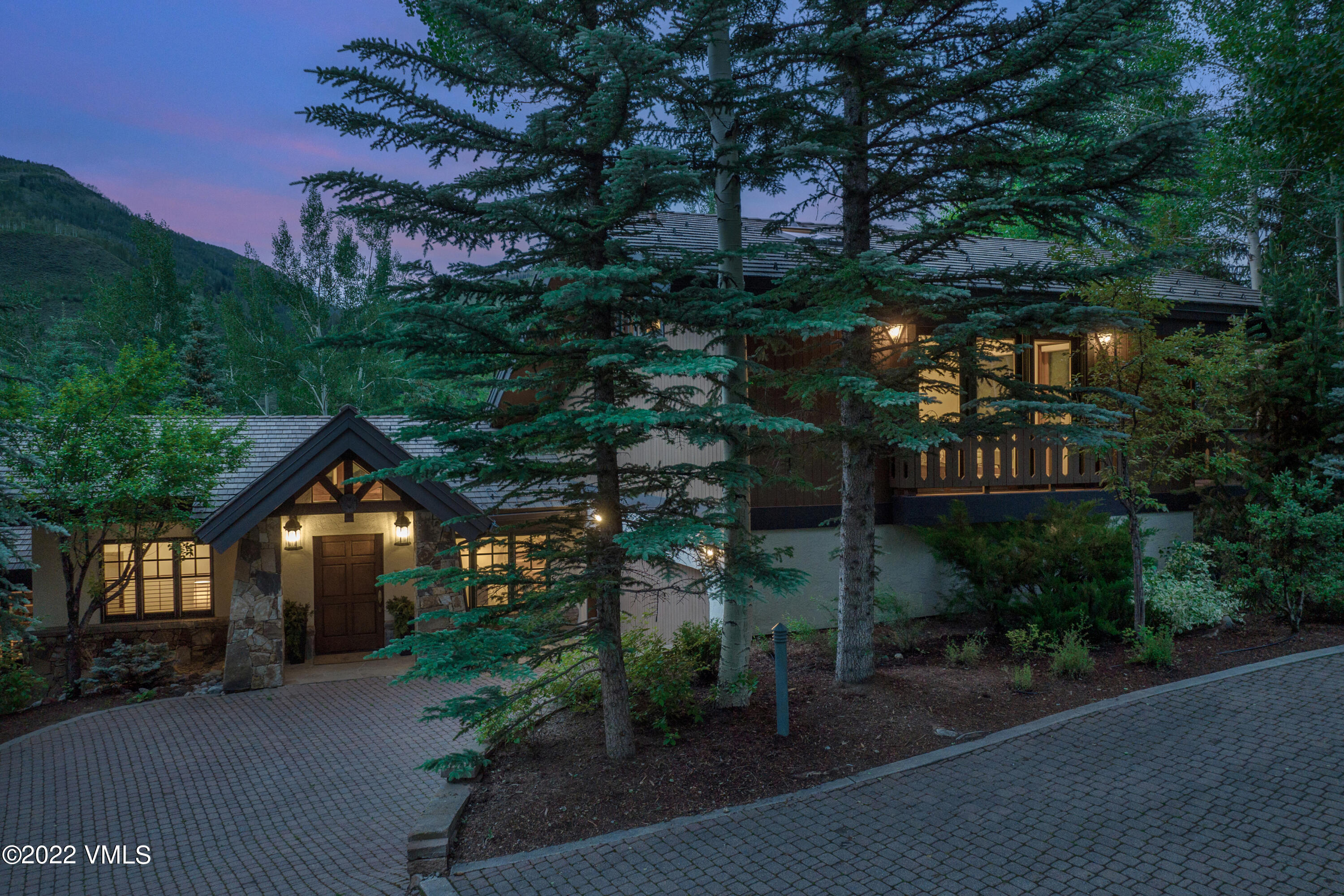 a house view with a garden