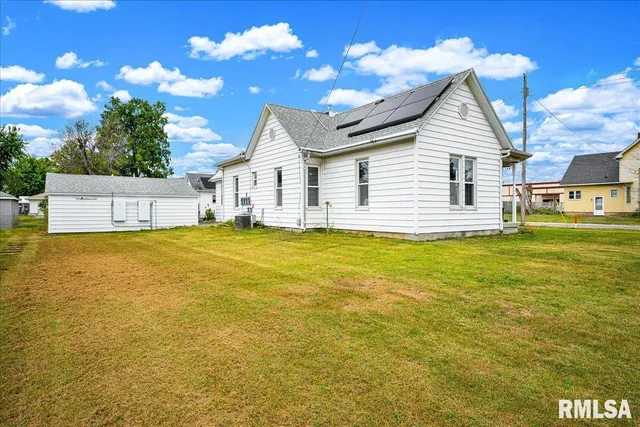 $69,900 | 704 South Main Street, Lewistown, IL 61542