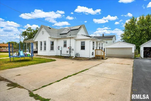 $69,900 | 704 South Main Street, Lewistown, IL 61542