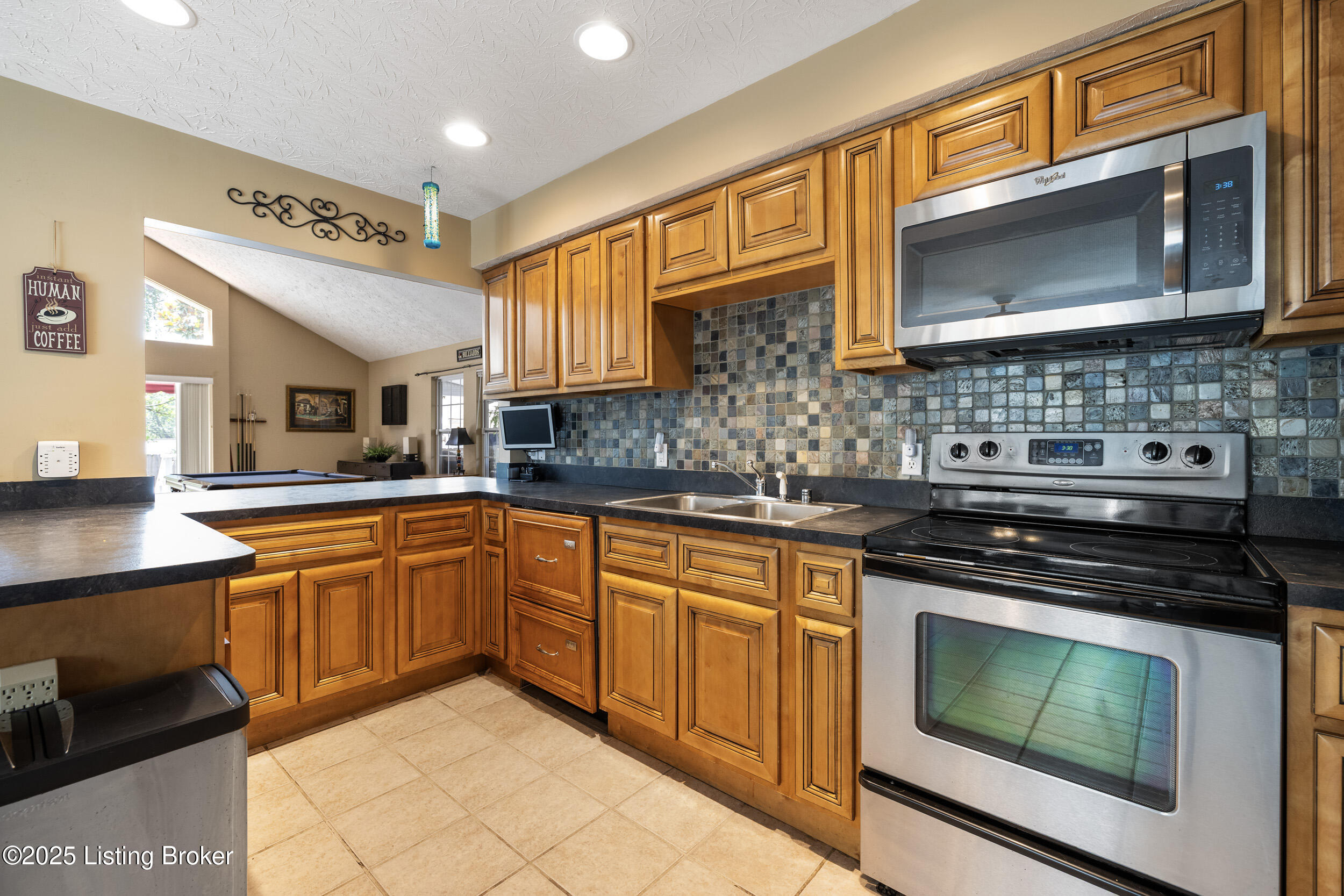 4112 Billtown Road Louisville, KY 40299 - Photo 17 of 53 3U8A2423