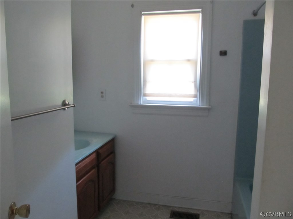 9831 King William Road Aylett, VA 23009 - Photo 11 of 16 Gallery Image 11