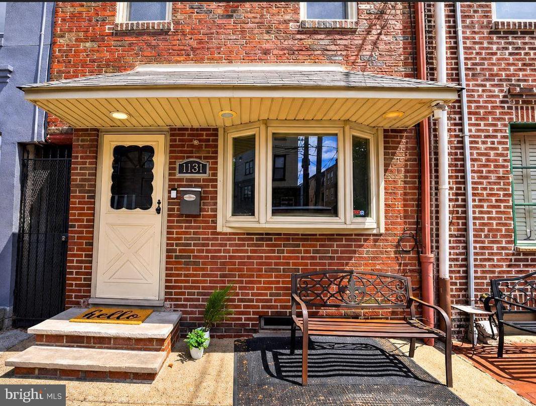 1131 South 7th Street Philadelphia, PA 19147 - Photo 2 of 18