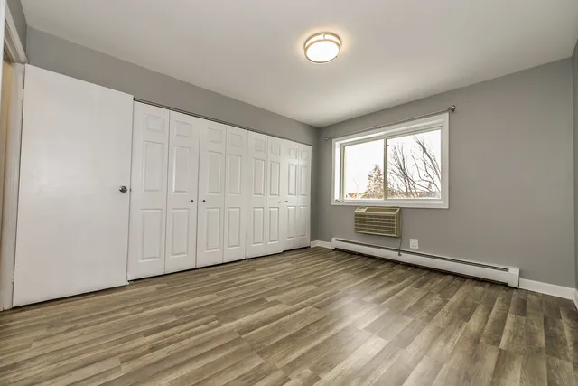 $1,600 | 2234 South Goebbert Road, Unit 320, Arlington Heights, IL 60005