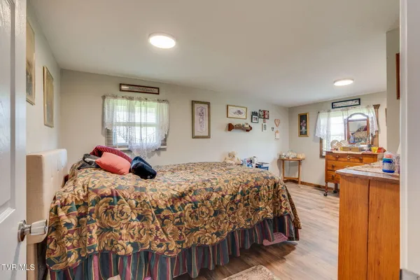 $200,000 | 100 Democrat Road, Mohawk, TN 37810