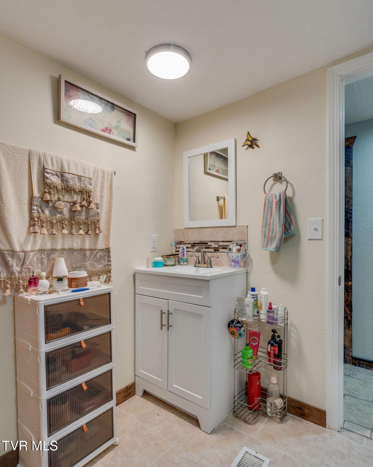 100 Democrat Road Mohawk, TN 37810 - Photo 17 of 35 020