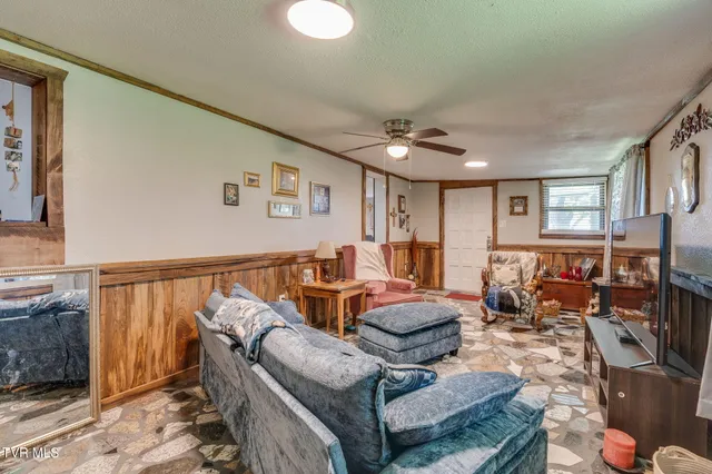 $200,000 | 100 Democrat Road, Mohawk, TN 37810