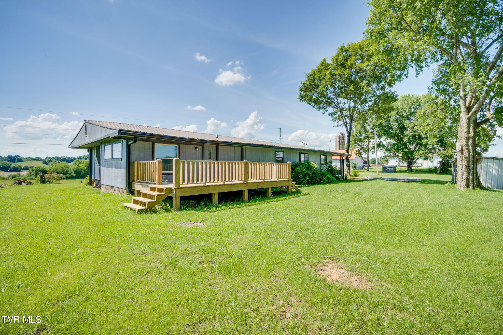 100 Democrat Road Mohawk, TN 37810 - Photo 5 of 35 033