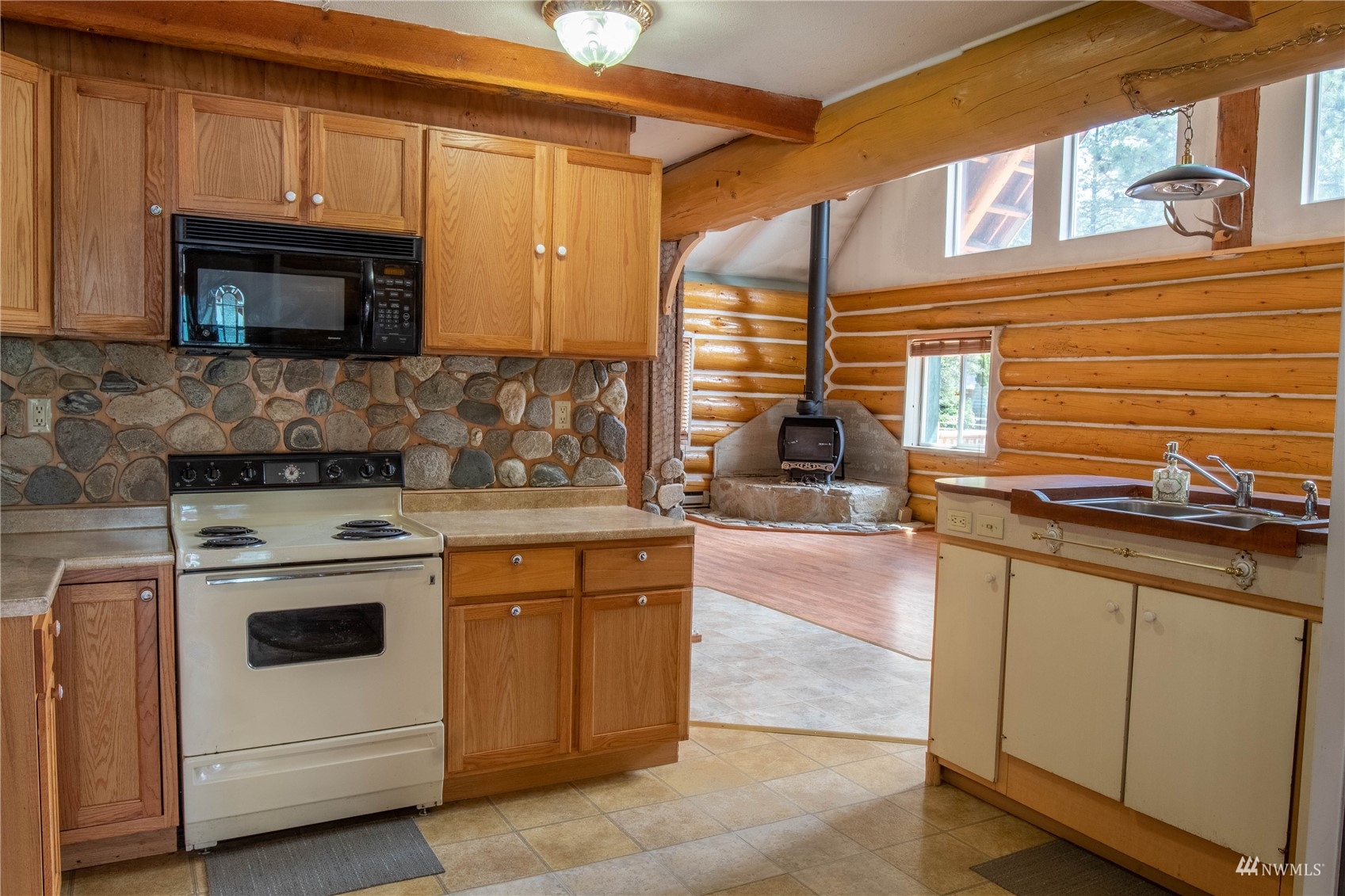15875 River Road Leavenworth, WA 98826 - Photo 14 of 34 Gallery Image 14