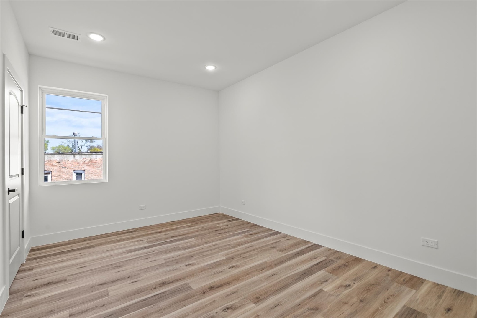 6538 South Rhodes Avenue Chicago, IL 60637 - Photo 23 of 54 Gallery Image 23