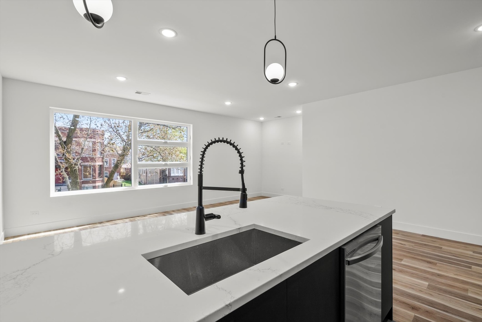 6538 South Rhodes Avenue Chicago, IL 60637 - Photo 27 of 54 Gallery Image 27