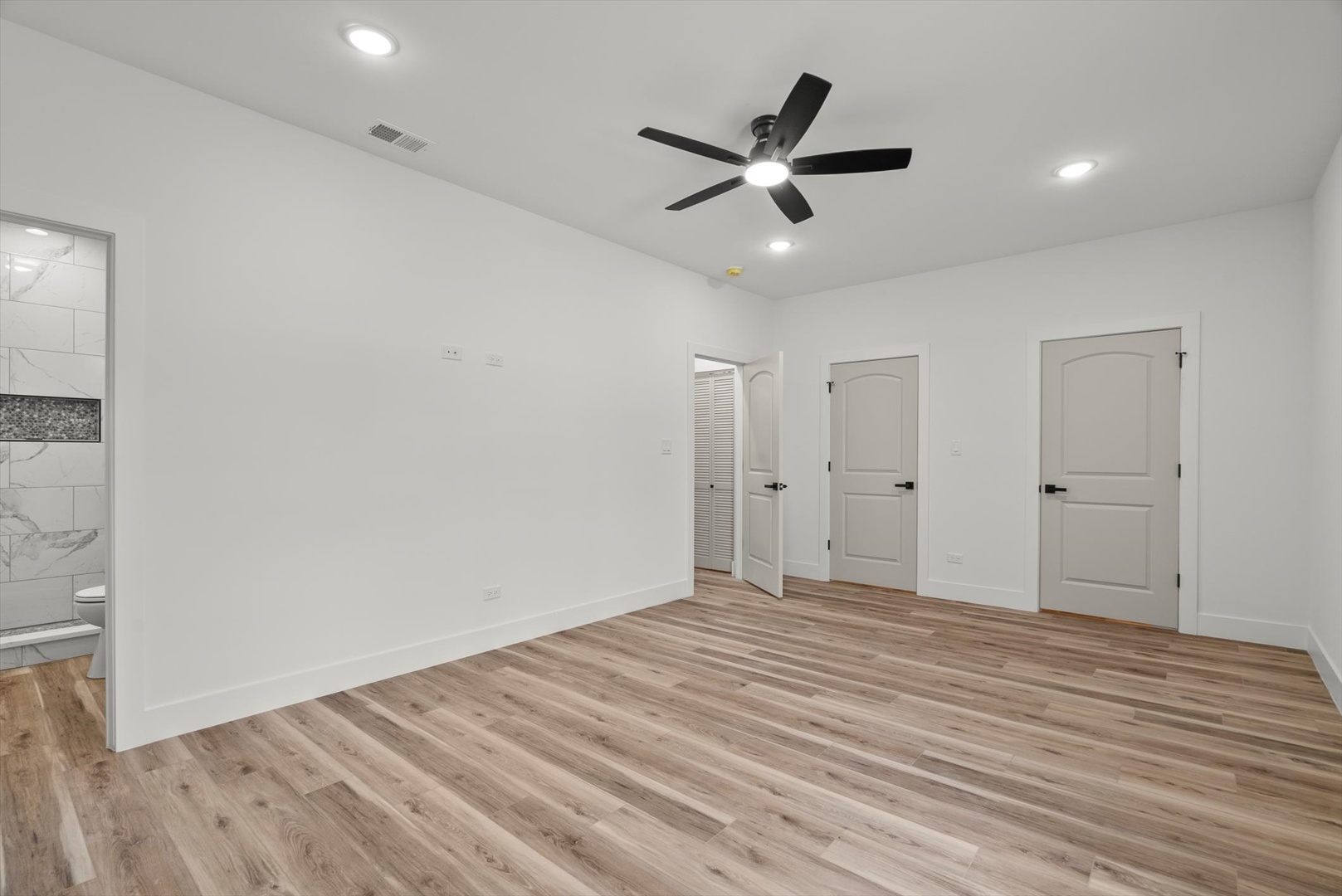 6538 South Rhodes Avenue Chicago, IL 60637 - Photo 50 of 54 Gallery Image 50