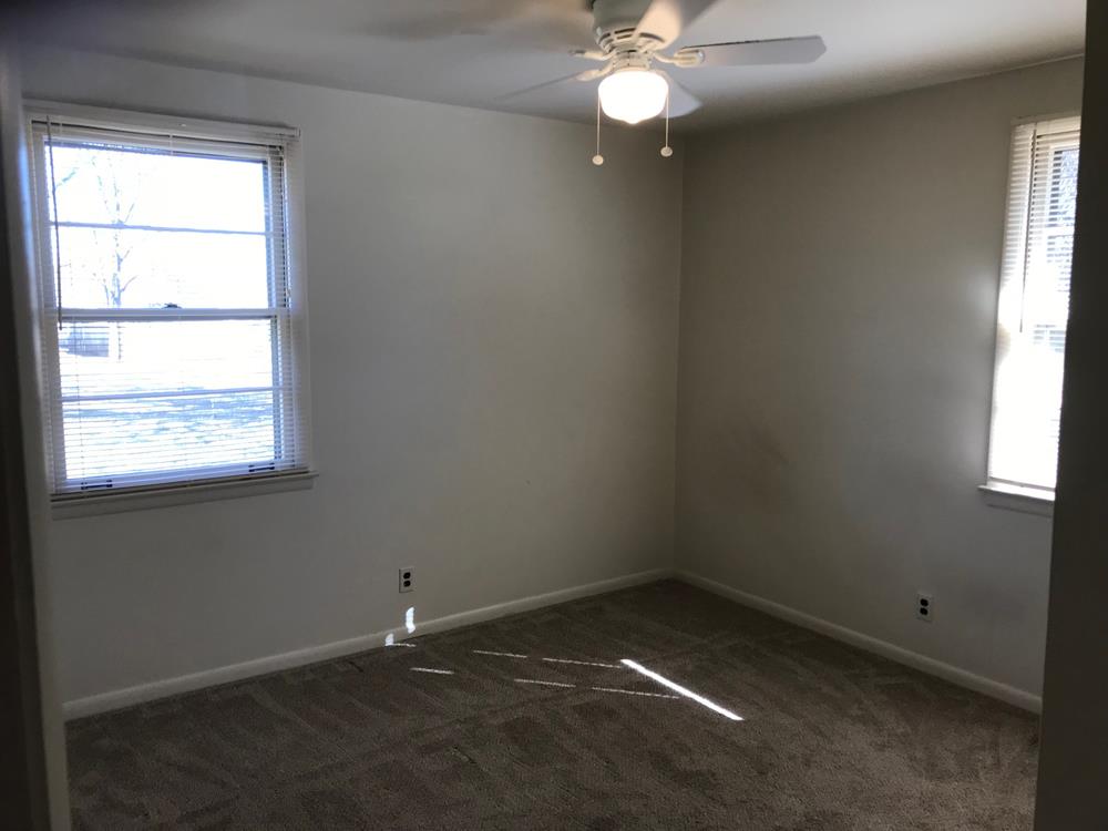703 Olympia Place Murfreesboro, TN 37130 - Photo 12 of 13 an empty room with a window