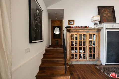 $2,550,000 | 28960 Crags Drive, Agoura Hills, CA 91301