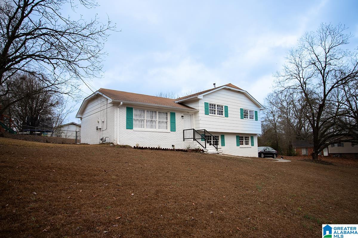 536 Overhill Road Pelham, AL 35124 - Photo 2 of 35 Gallery Image 2