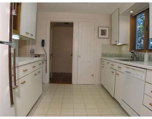 7 Ledgewood Road Boston, MA 02132 - Photo 6 of 11 Gallery Image 6
