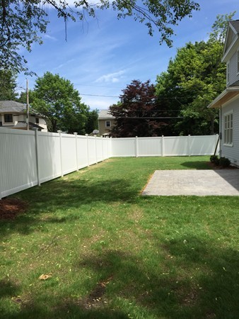 102 Hanson Road Newton, MA 02459 - Photo 4 of 16