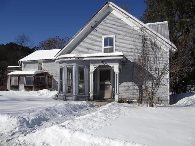 $134,000 | 89 Highway 12, Hartland, VT 05048