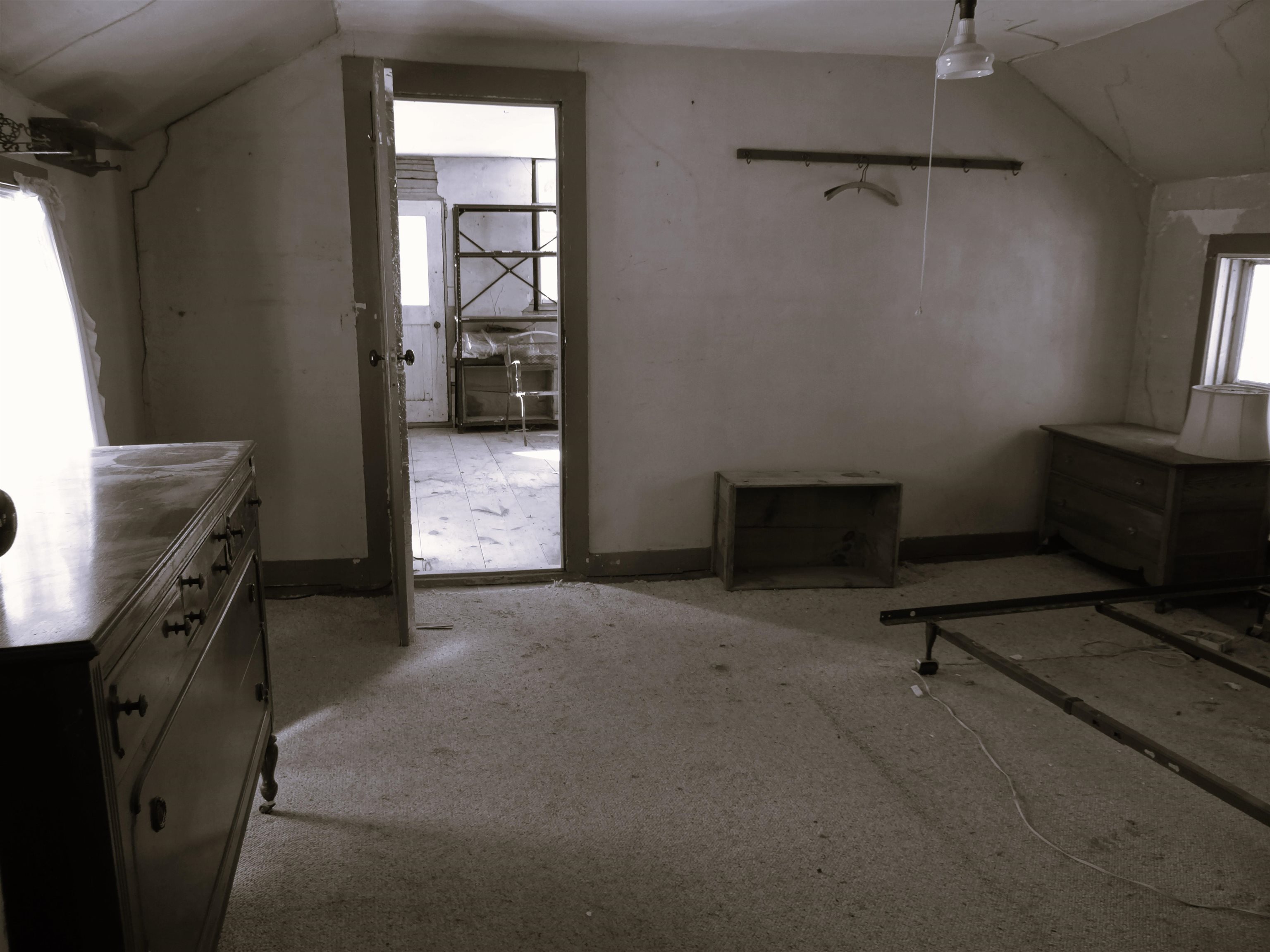 89 Highway 12 Hartland, VT 05048 - Photo 20 of 30