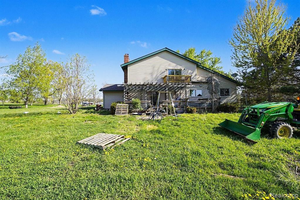 7255 Lahring Road Gaines, MI 48436 - Photo 5 of 25