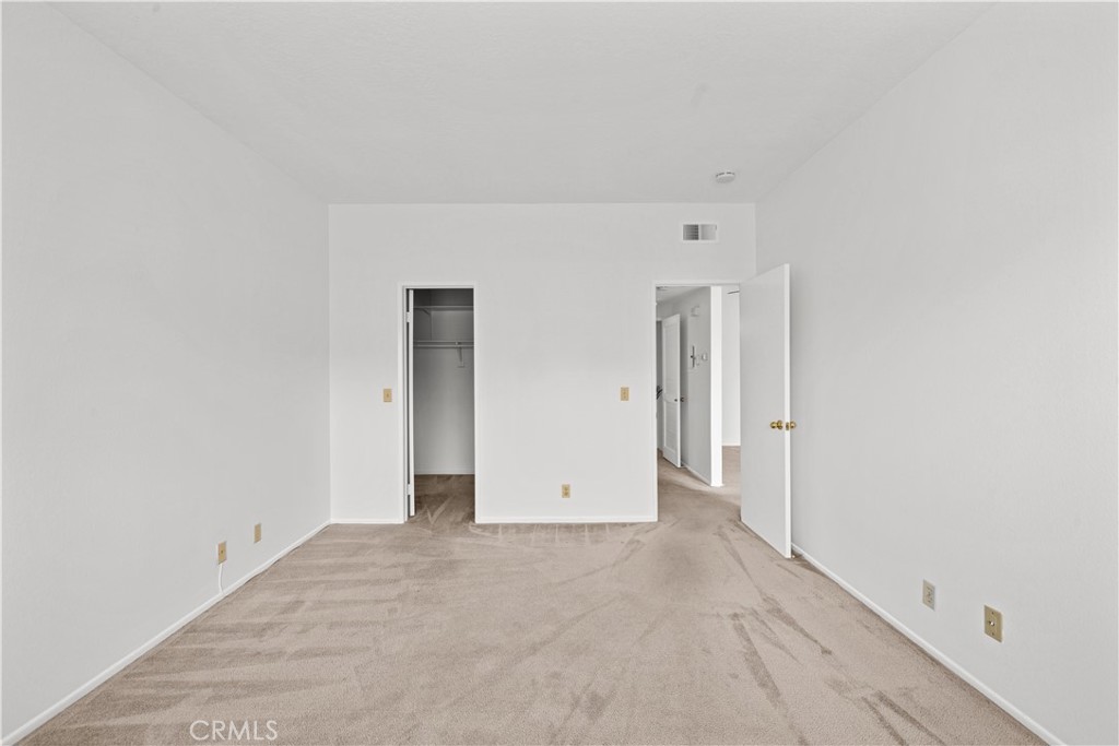 27645 Susan Beth Way, Unit A Saugus, CA 91350 - Photo 15 of 26 a view of an empty room
