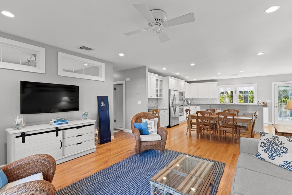 8 Hickory Road Norwood, MA 02062 - Photo 6 of 35 Gallery Image 6