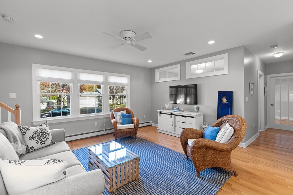 8 Hickory Road Norwood, MA 02062 - Photo 7 of 35 Gallery Image 7