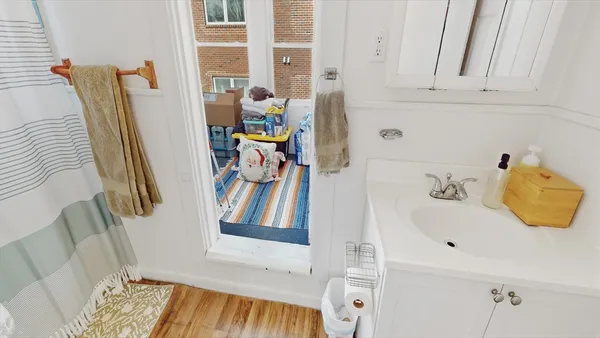 $3,900 | 64 Winslow Avenue, Unit 2, Somerville, MA 02144