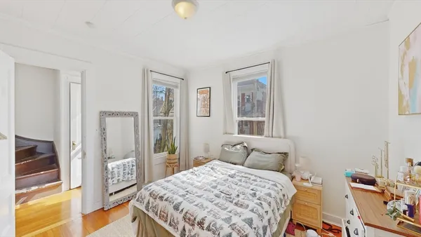 $3,900 | 64 Winslow Avenue, Unit 2, Somerville, MA 02144