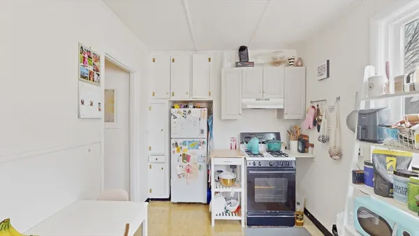 $3,900 | 64 Winslow Avenue, Unit 2, Somerville, MA 02144