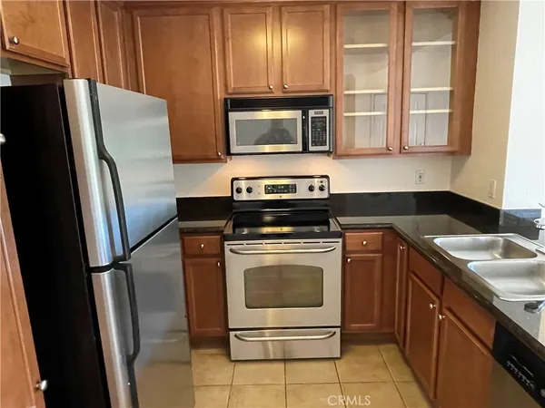 $415,000 | 1965 Las Colinas Circle, Unit 308, Corona, CA 92879