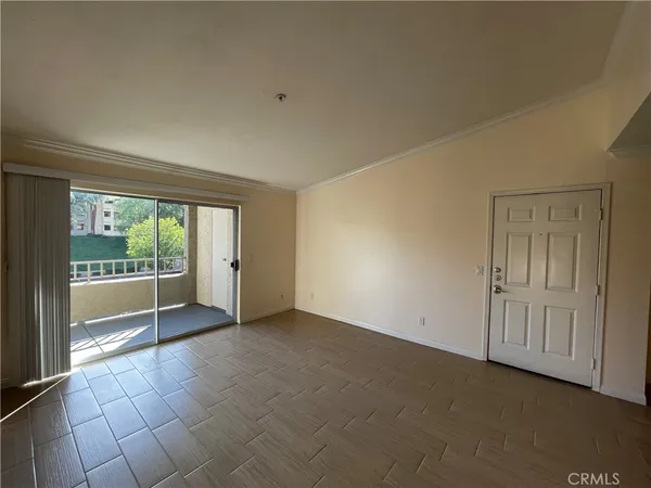 $415,000 | 1965 Las Colinas Circle, Unit 308, Corona, CA 92879