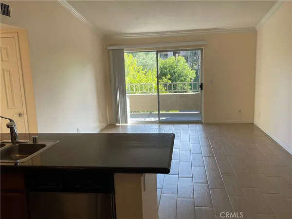 $415,000 | 1965 Las Colinas Circle, Unit 308, Corona, CA 92879