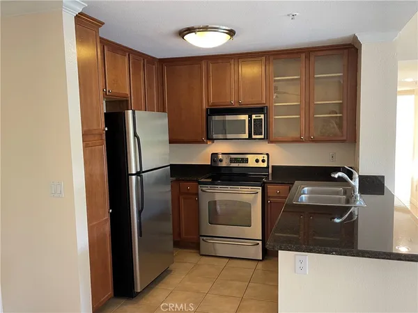$415,000 | 1965 Las Colinas Circle, Unit 308, Corona, CA 92879