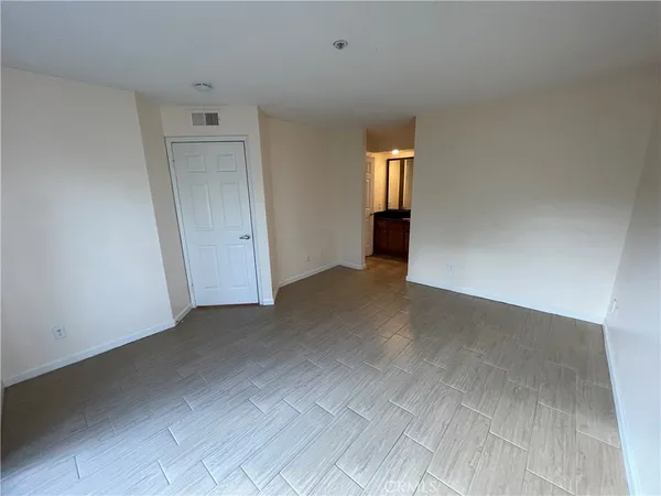 $415,000 | 1965 Las Colinas Circle, Unit 308, Corona, CA 92879