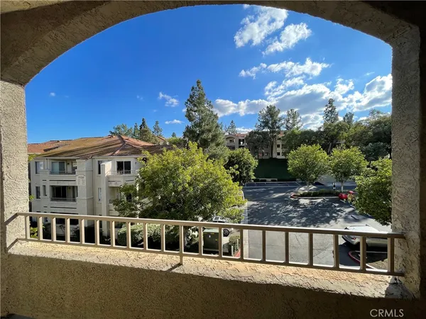 $415,000 | 1965 Las Colinas Circle, Unit 308, Corona, CA 92879
