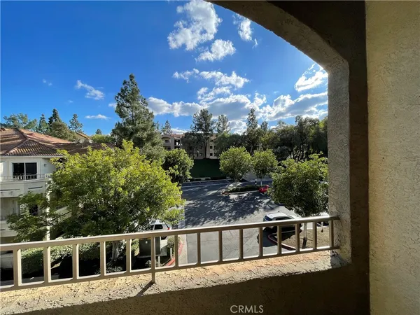 $415,000 | 1965 Las Colinas Circle, Unit 308, Corona, CA 92879