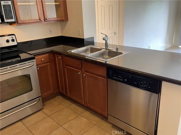 $415,000 | 1965 Las Colinas Circle, Unit 308, Corona, CA 92879