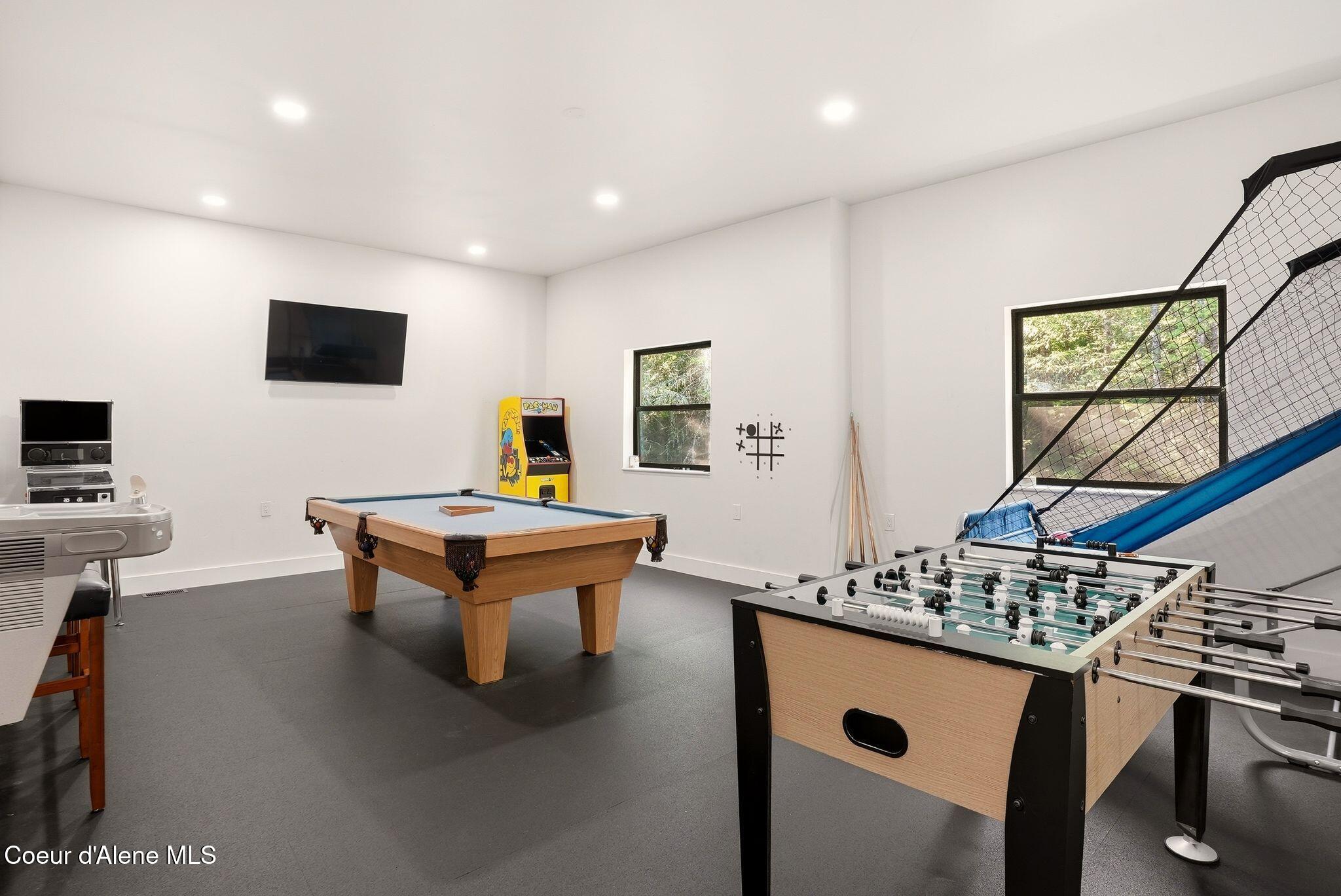 95 Klickitat Road Cocolalla, ID 83813 - Photo 43 of 66 Game Room