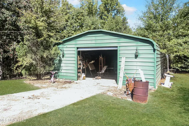 $275,000 | 294 County Road 325, Vaiden, MS 39176