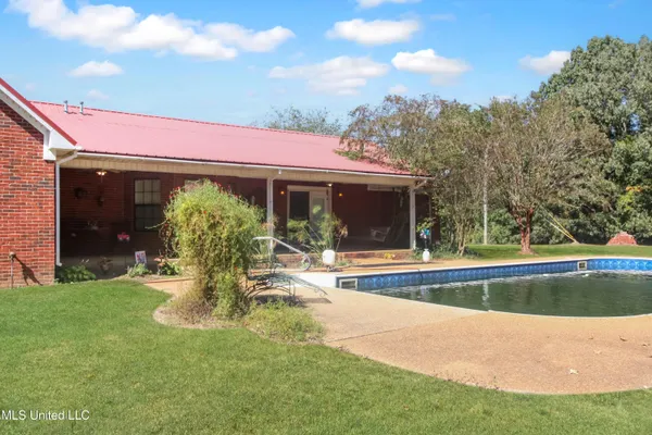 $275,000 | 294 County Road 325, Vaiden, MS 39176