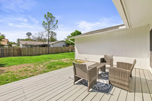 a view of outdoor space yard deck and patio